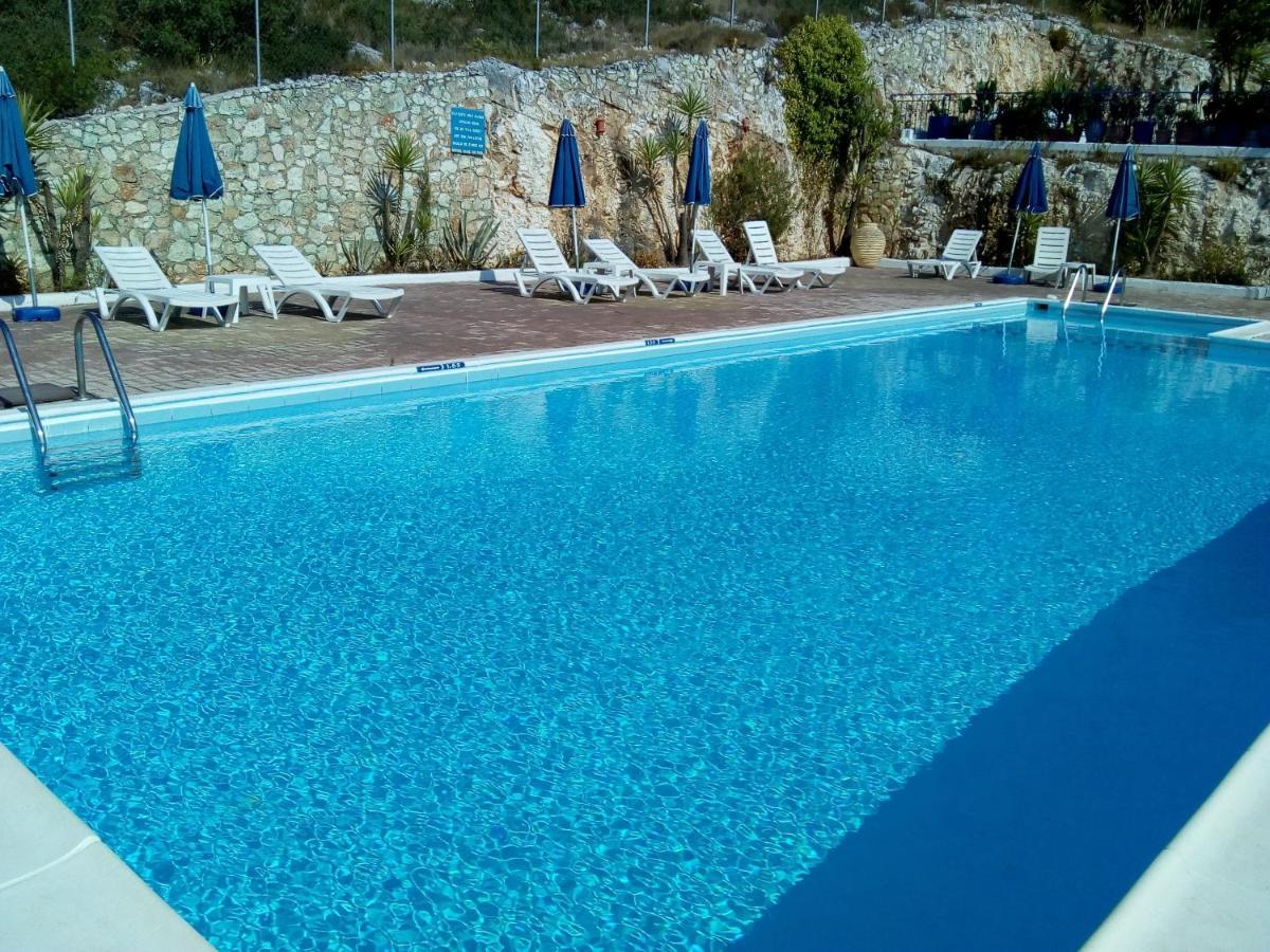 Kaminakia Apartments - Adults Only Policy - Delve Into This Little Oasis Where Peace And Quiet Reign Supreme - Sheltered By An Evergreen Cypress Forest - Offering A Large Swimming Pool Exclusively For Guests' Use And Breathtaking Sea Views From Every Fiskardo Extérieur photo
