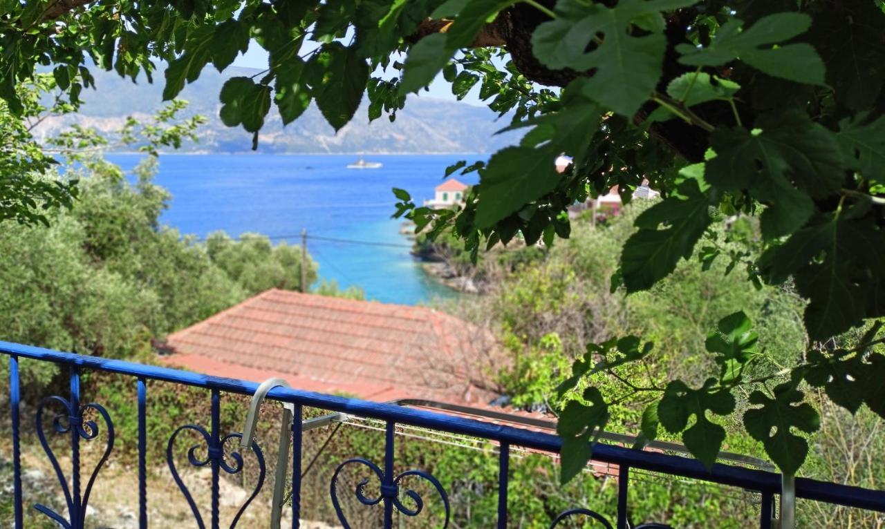 Kaminakia Apartments - Adults Only Policy - Delve Into This Little Oasis Where Peace And Quiet Reign Supreme - Sheltered By An Evergreen Cypress Forest - Offering A Large Swimming Pool Exclusively For Guests' Use And Breathtaking Sea Views From Every Fiskardo Extérieur photo