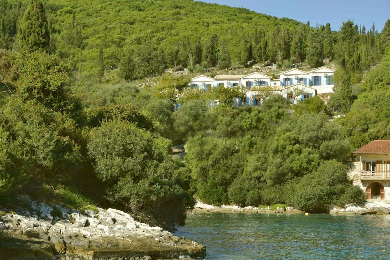 Kaminakia Apartments - Adults Only Policy - Delve Into This Little Oasis Where Peace And Quiet Reign Supreme - Sheltered By An Evergreen Cypress Forest - Offering A Large Swimming Pool Exclusively For Guests' Use And Breathtaking Sea Views From Every Fiskardo Extérieur photo