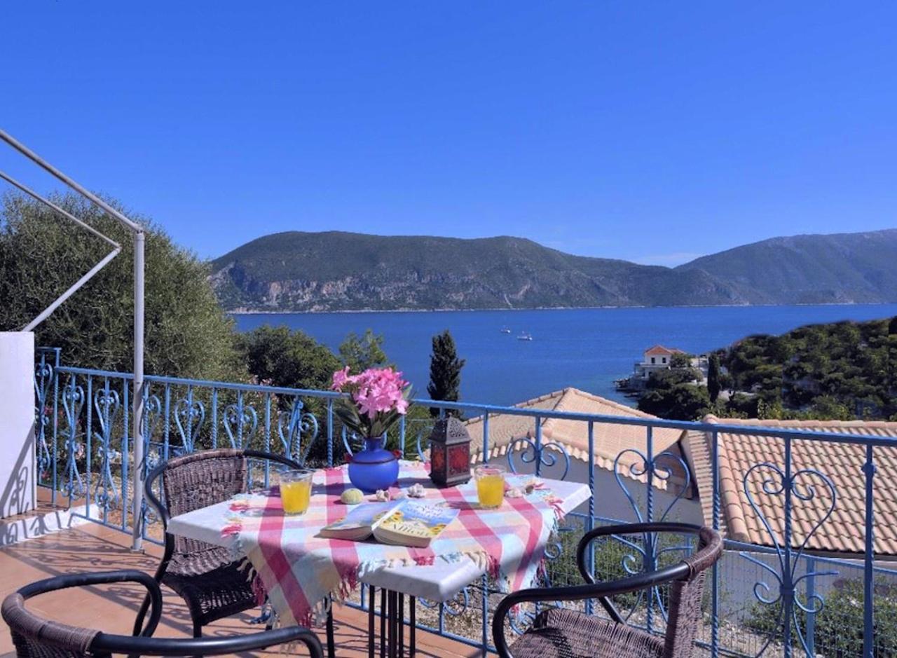 Kaminakia Apartments - Adults Only Policy - Delve Into This Little Oasis Where Peace And Quiet Reign Supreme - Sheltered By An Evergreen Cypress Forest - Offering A Large Swimming Pool Exclusively For Guests' Use And Breathtaking Sea Views From Every Fiskardo Extérieur photo